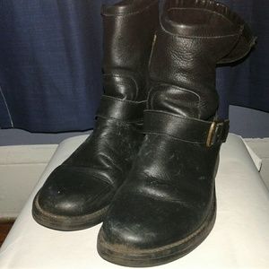 Steve Madden "Flankk" boots